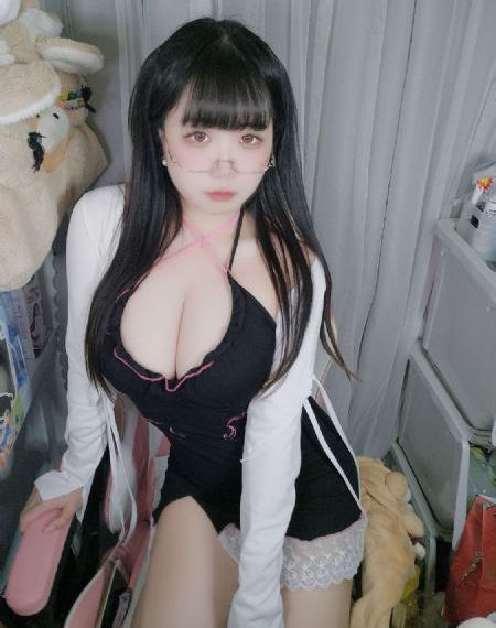 日本成人色戴面具的不雅视频花_超清电影完整版