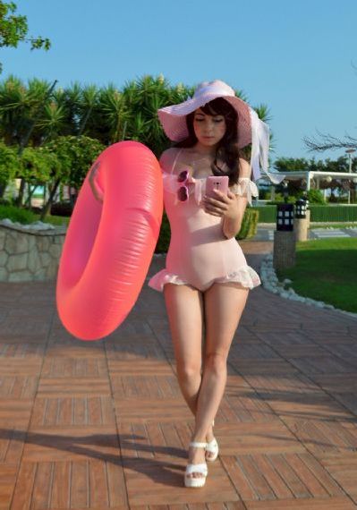 欧美丰满女人视频片段_BD韩语超清免费观看