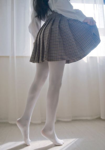 男女做爰裸体猛烈吻胸摸_720超清免费观看